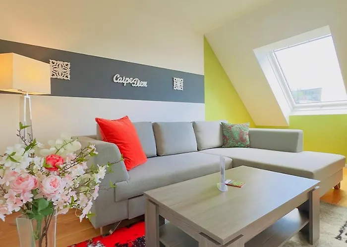 Elegant Duplex Danube Canal